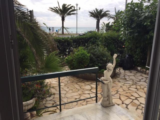 91 Promenade Des Anglais Le Stellamar Nizza Esterno foto